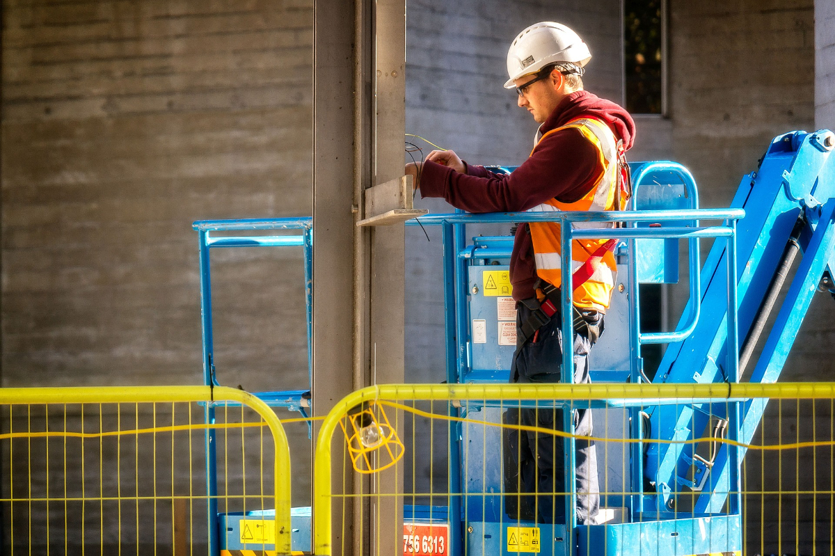 Controlling the Risk of MEWP Use